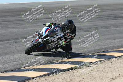 media/Oct-13-2025-Moto Forza (Mon) [[a66d839500]]/4-C Group/Session 2 (Bowl)/